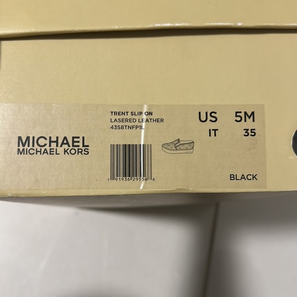 Trent slip on lasered leather shoes - Picture 2 of 5